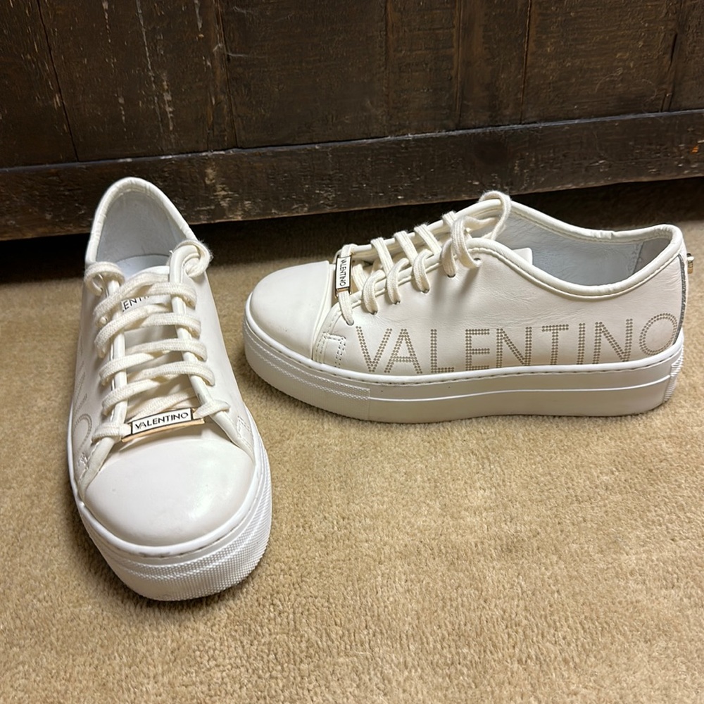 Valentino white 1 inch height sneakers, size 6 women’s